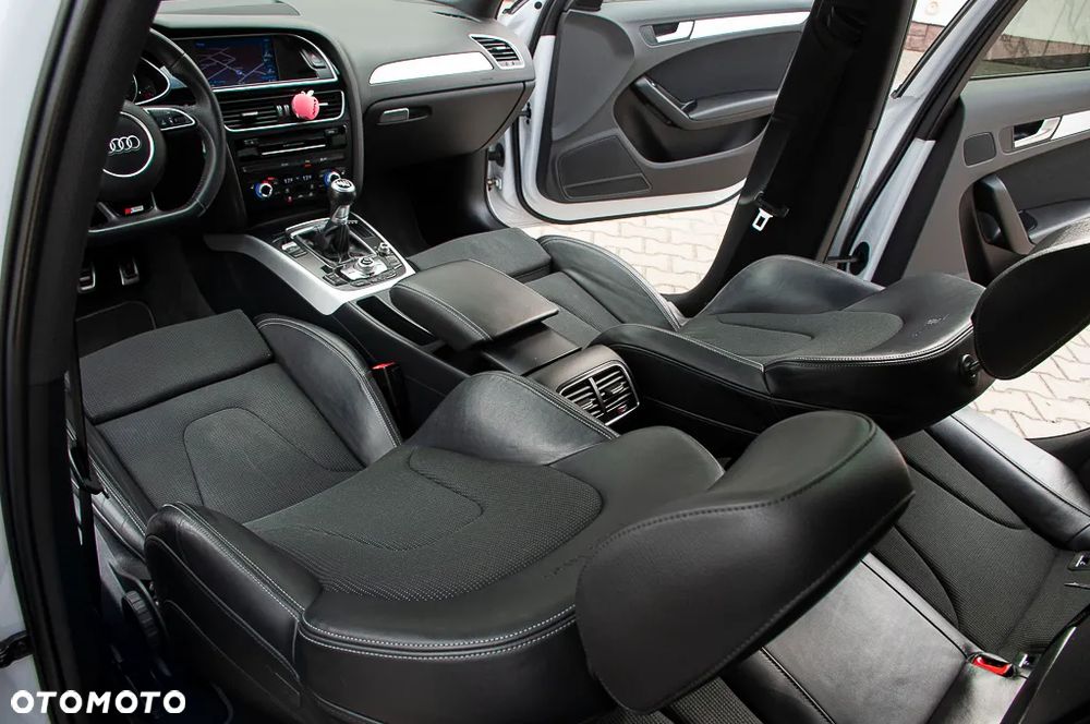 Audi A4 Avant 2.0 TDI DPF clean diesel S line Sportpaket - 24