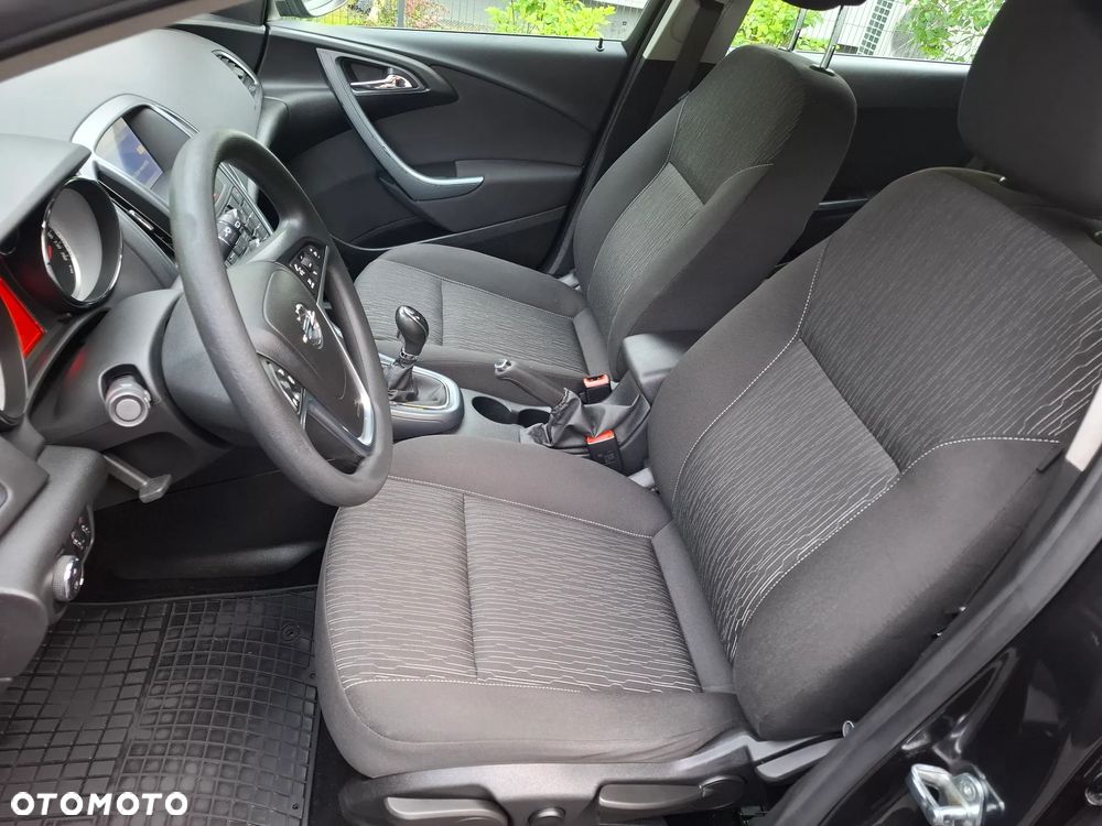 Opel Astra 1.4 Turbo Exklusiv - 11
