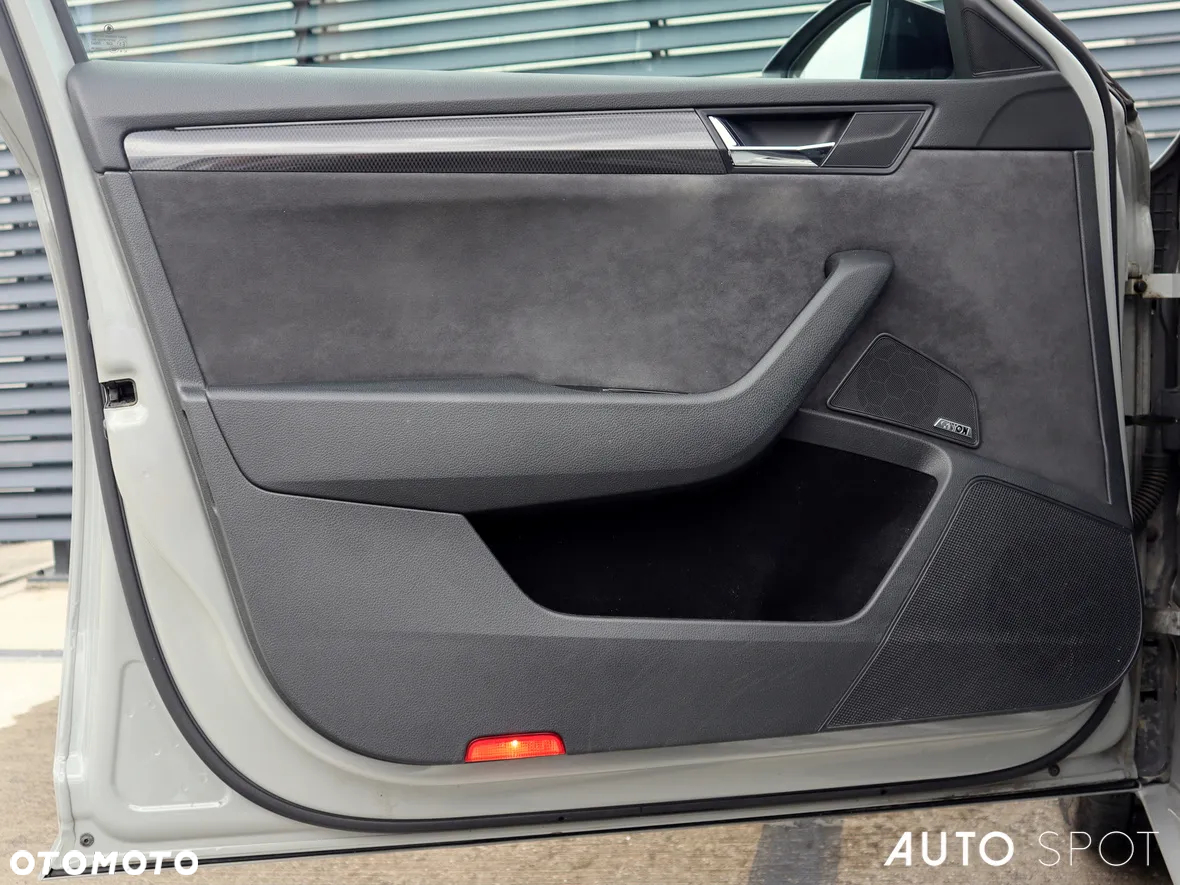 Skoda Superb 2.0 TSI 4x4 Sportline DSG - 15