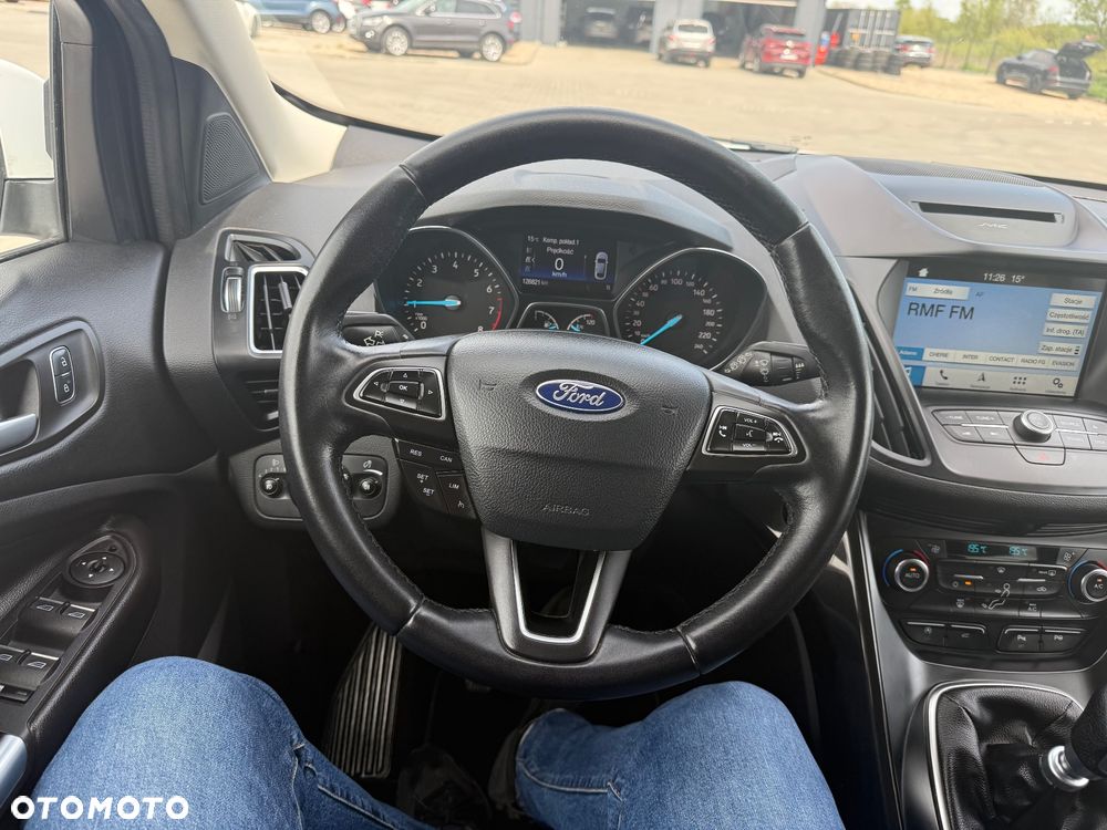 Ford Kuga 1.5 EcoBoost 2x4 Titanium - 23