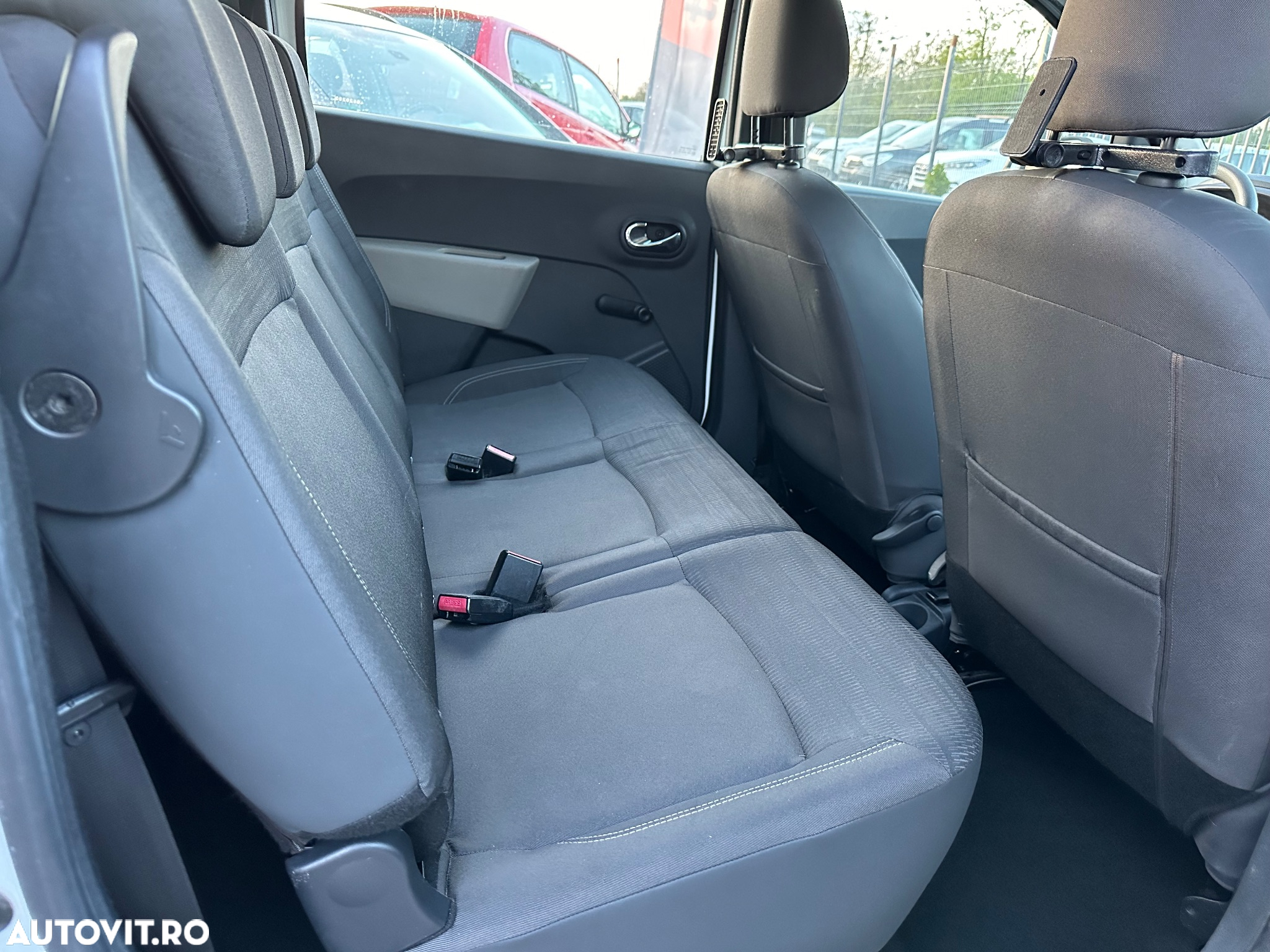Dacia Lodgy 1.5 dCi Laureate - 10
