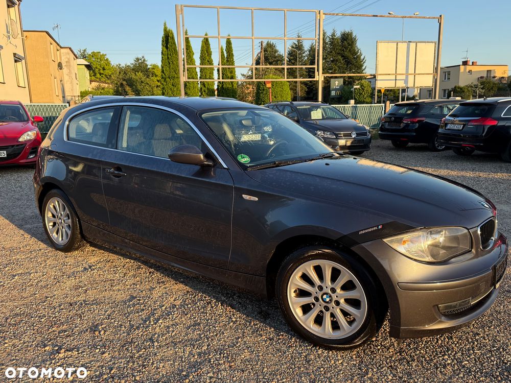 BMW Seria 1 - 12
