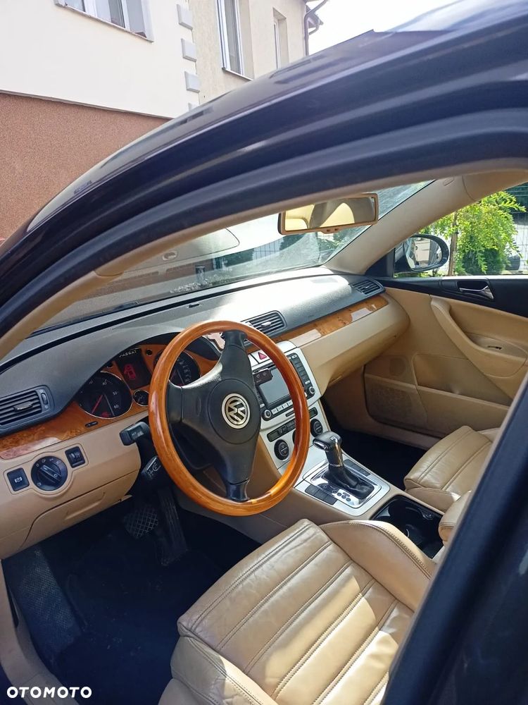 Volkswagen Passat 2.0 TDI DPF Highline DSG - 9