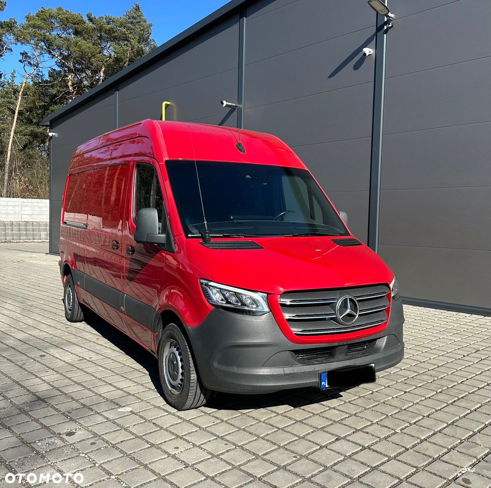 Mercedes-Benz Sprinter - 1
