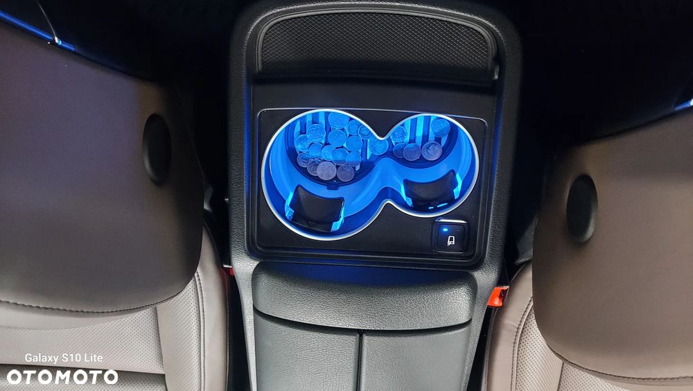 Mercedes-Benz Klasa V 300 d 4-Matic Exclusive 9G-Tronic (d³ugi) - 23