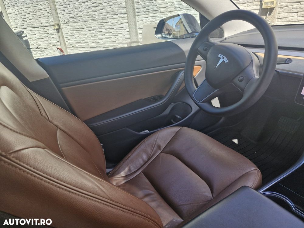 Tesla Model 3 Long Range - 9