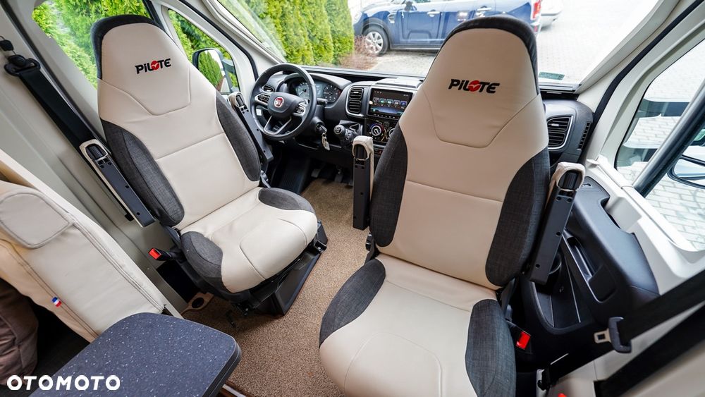 PILOTE P726 P - 16