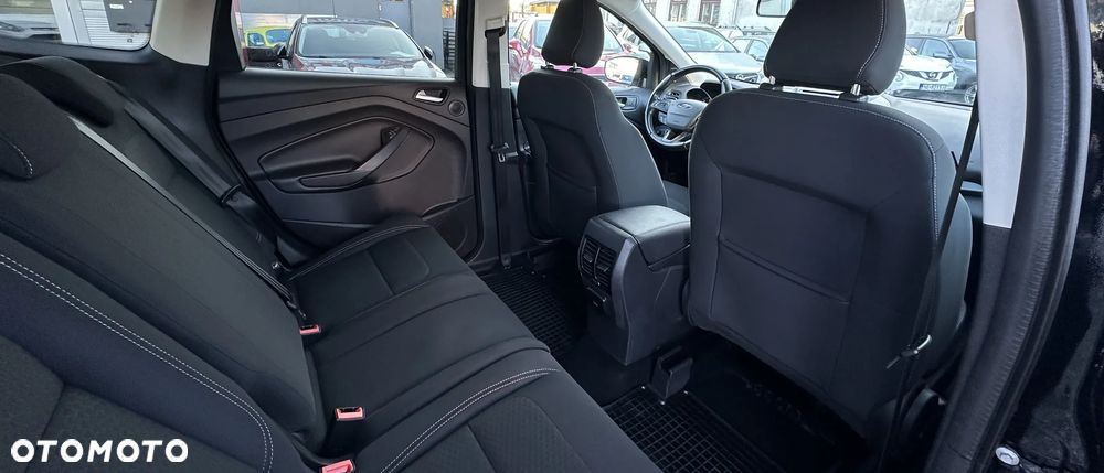 Ford Kuga - 23