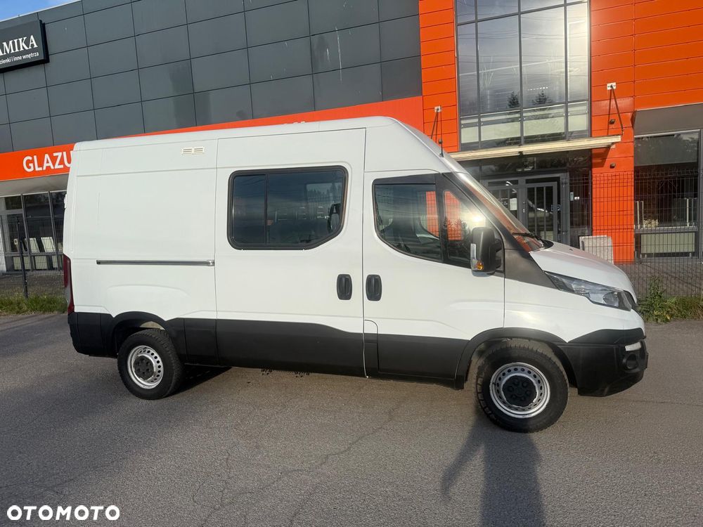 Iveco Daily 35S180,3.0 180KM, L2H2, Brygadówka 5os. , Zadbany - 13
