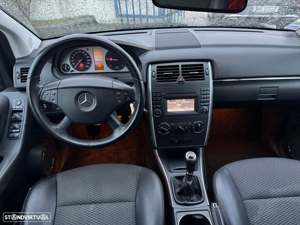 Mercedes-Benz B 180 CDI - 14