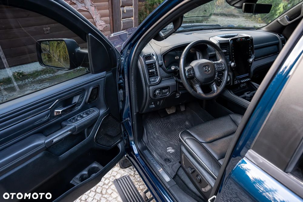 RAM 1500 5.7 eTorque Crew Cab Shortbed Limited Black - 21