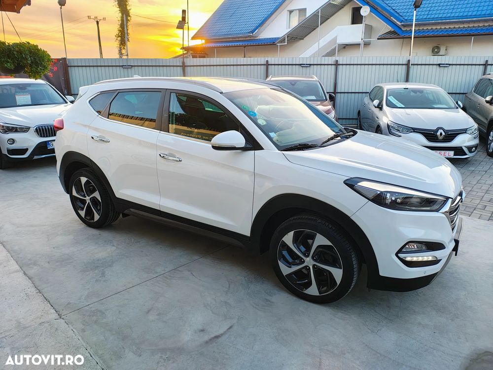 Hyundai Tucson blue 1.7 CRDi 2WD DCT Premium - 12