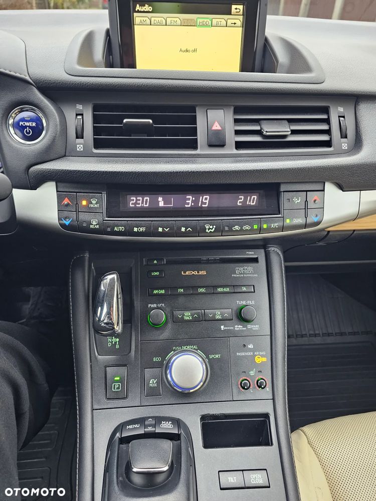 Lexus CT 200h Prestige - 9