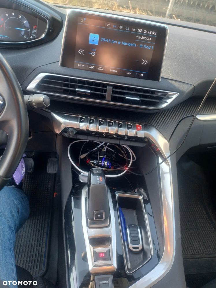 Peugeot 3008 - 11