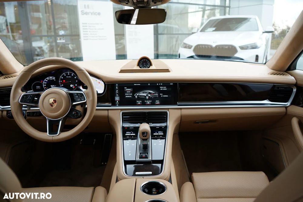 Porsche Panamera - 5