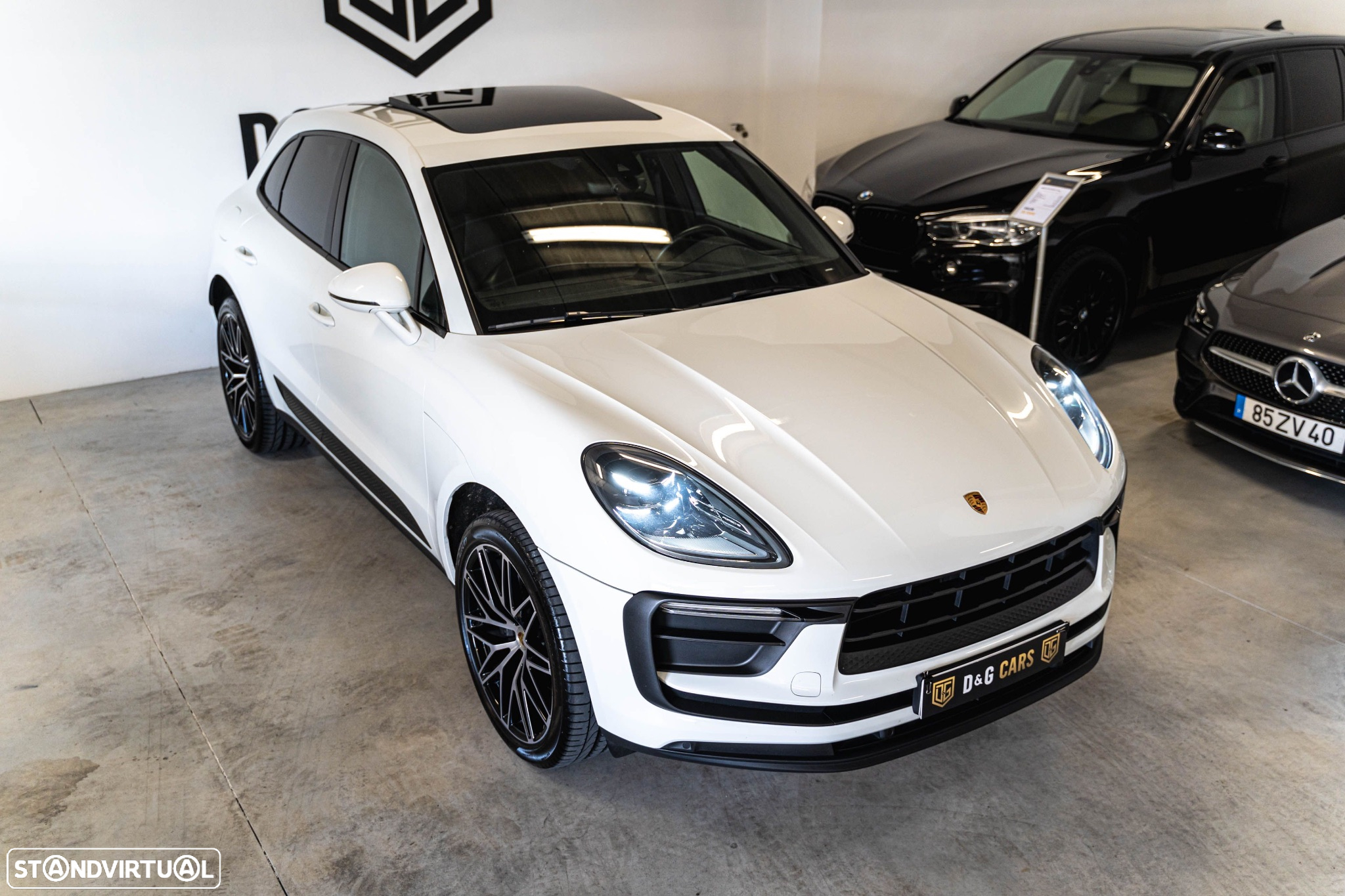 Porsche Macan Standard - 2