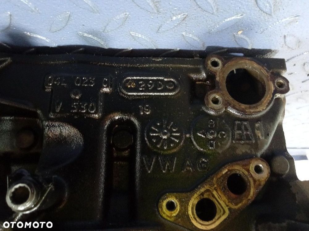 SKODA OCTAVIA III LIFT 17- 2.0 TDI 150KM DFFA BLOK SILNIKA 04L103011 - 4