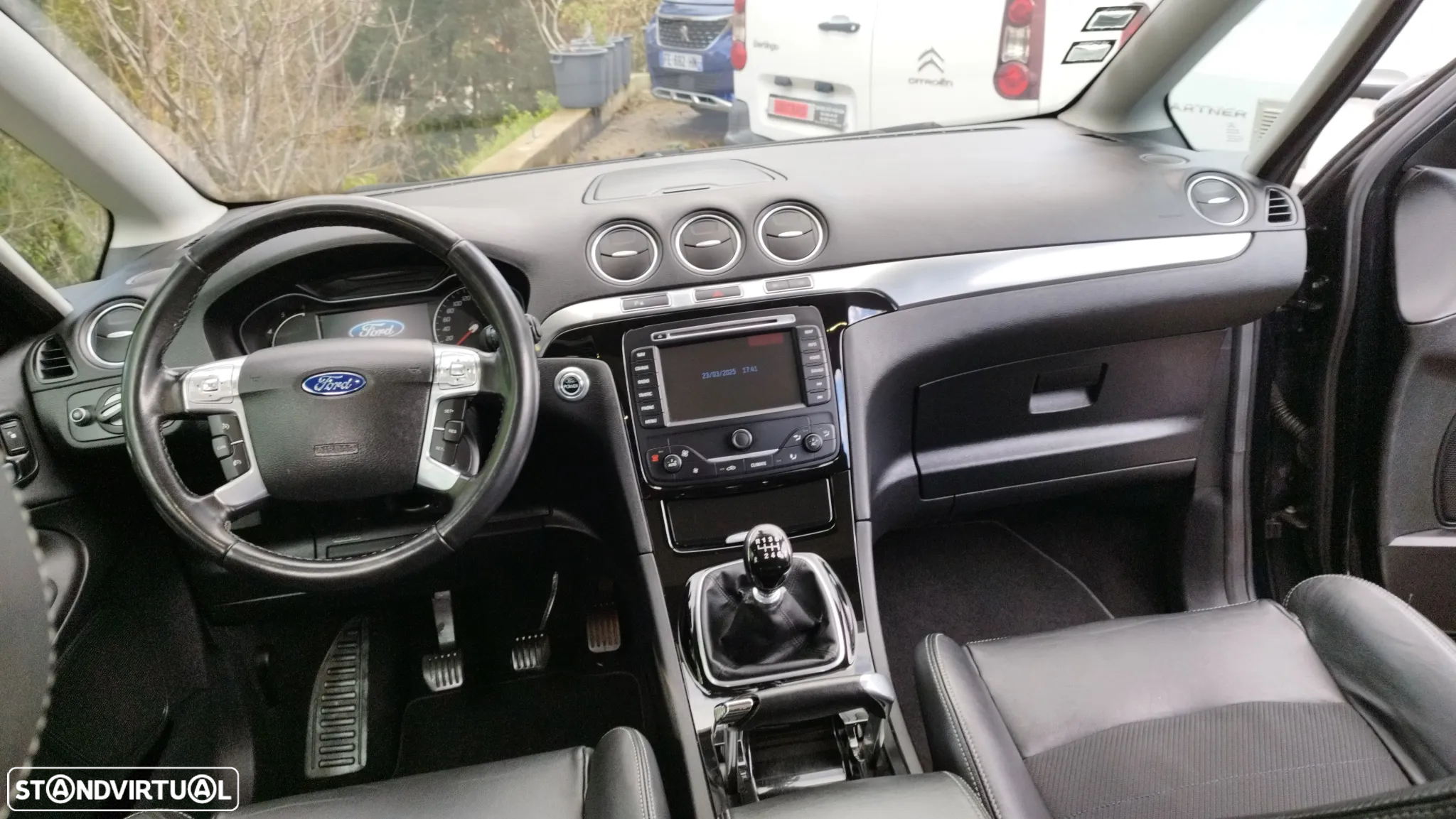 Ford S-Max 2.0 TDCi Titanium 7L 139g - 36