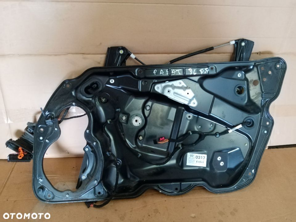 Mechanizm podnośnik szyby prawy przód VW Passat B6 3C1837756L - 1
