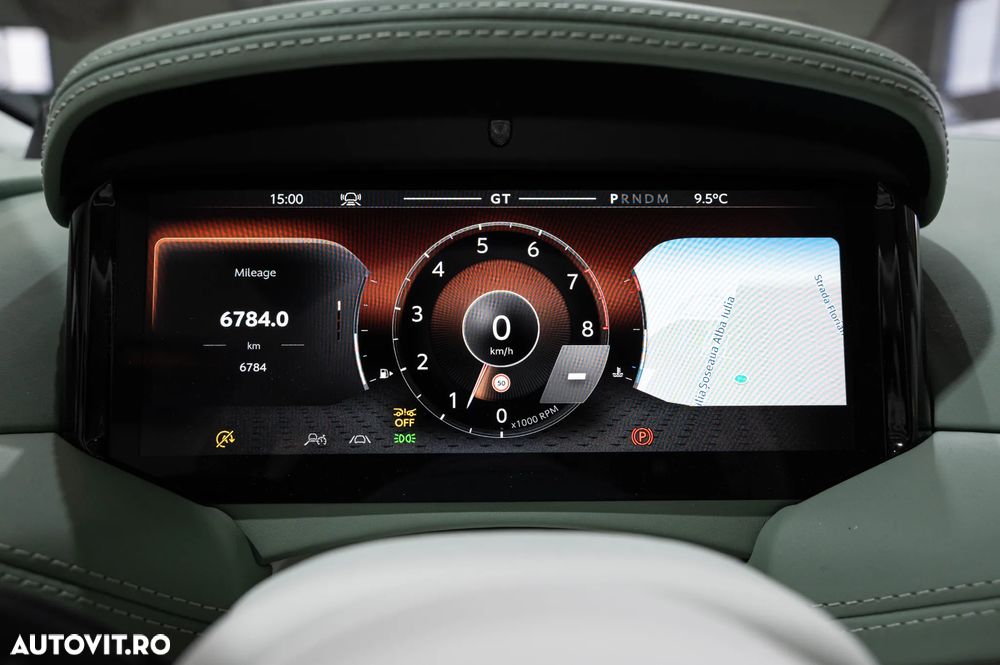 Aston Martin DB12 Volante - 21