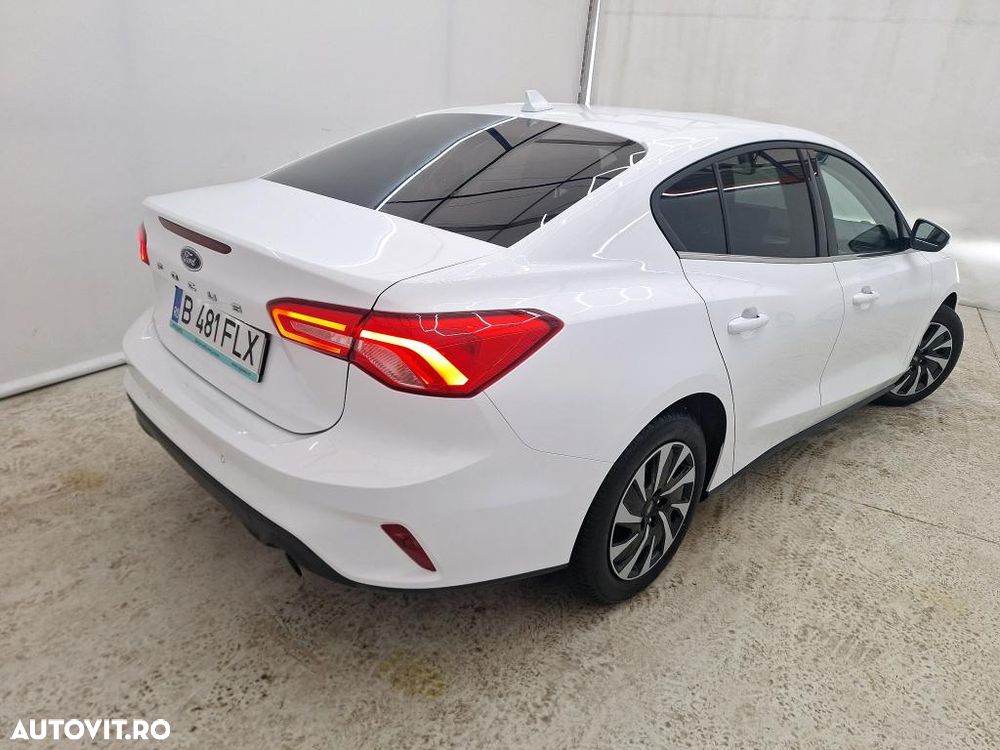 Ford Focus 1.0 EcoBoost Titanium - 2