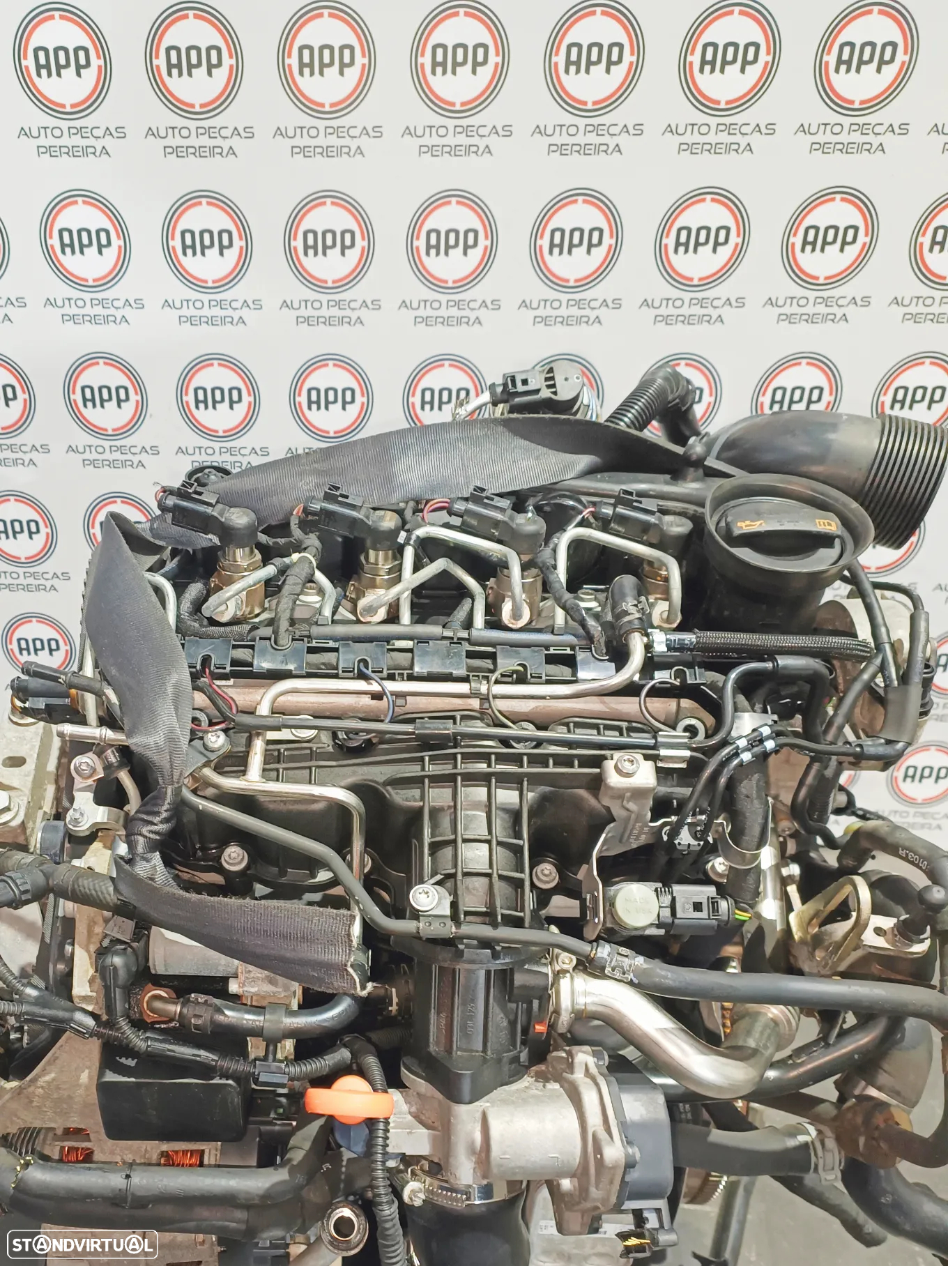 Motor Audi Seat, VW 1.6 TDI, referência. CAYK de 2012, aproximadamente 181300 KMS. - 3