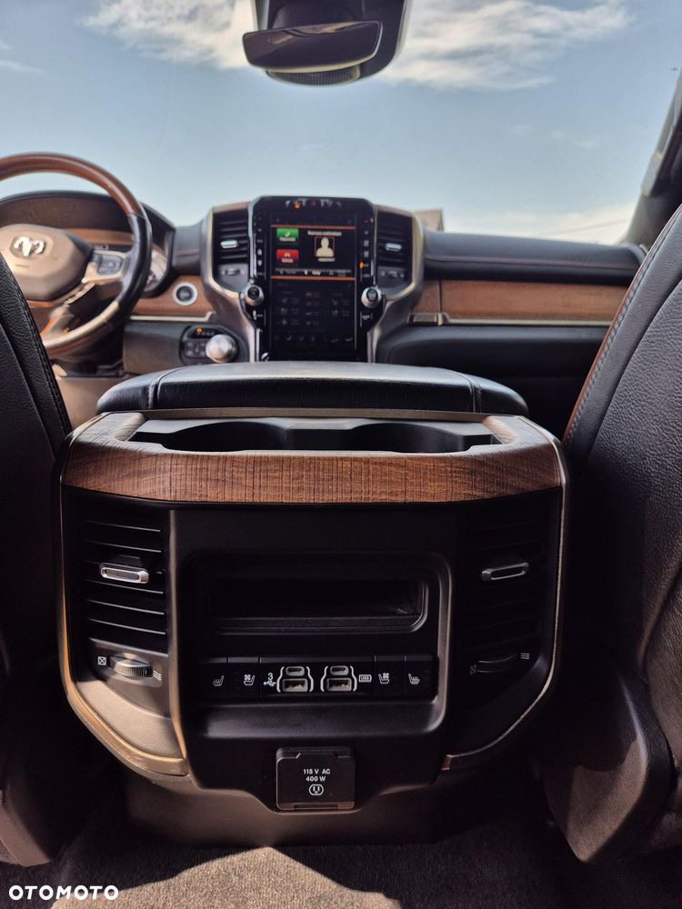Dodge RAM 5.7 4x4 - 19