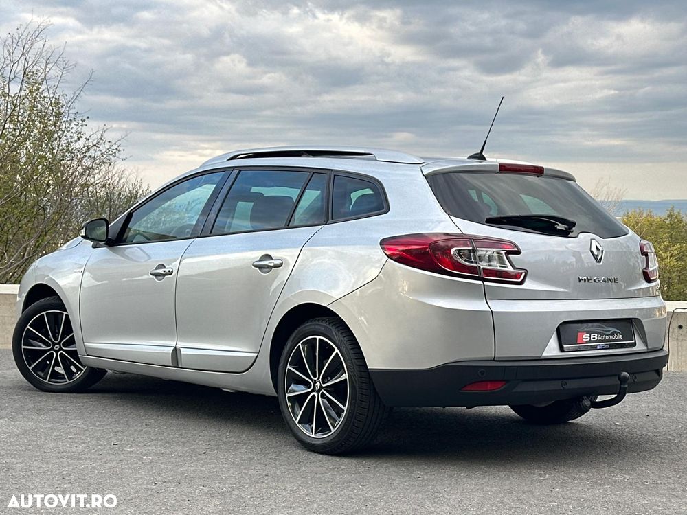 Renault Megane ENERGY dCi 110 Start & Stop Bose Edition - 8