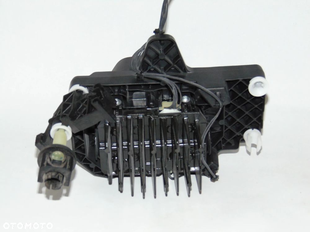 Soczewka moduł przetwornica prawa BMW F40 901779562 90147415 - 5