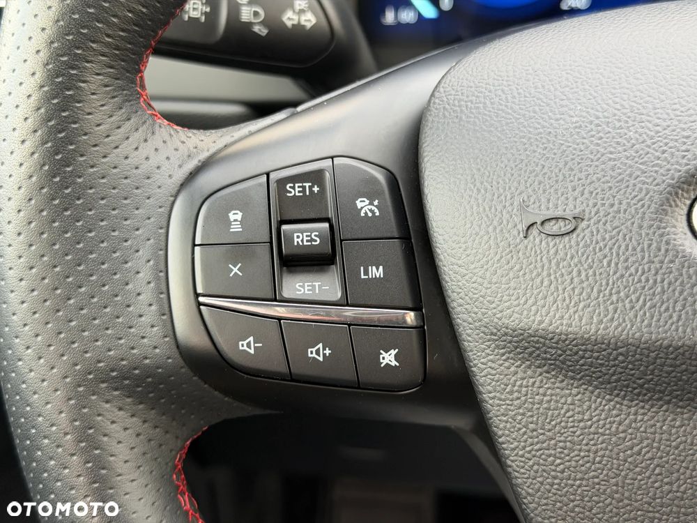 Ford Kuga 1.5 EcoBoost FWD ST-Line - 13