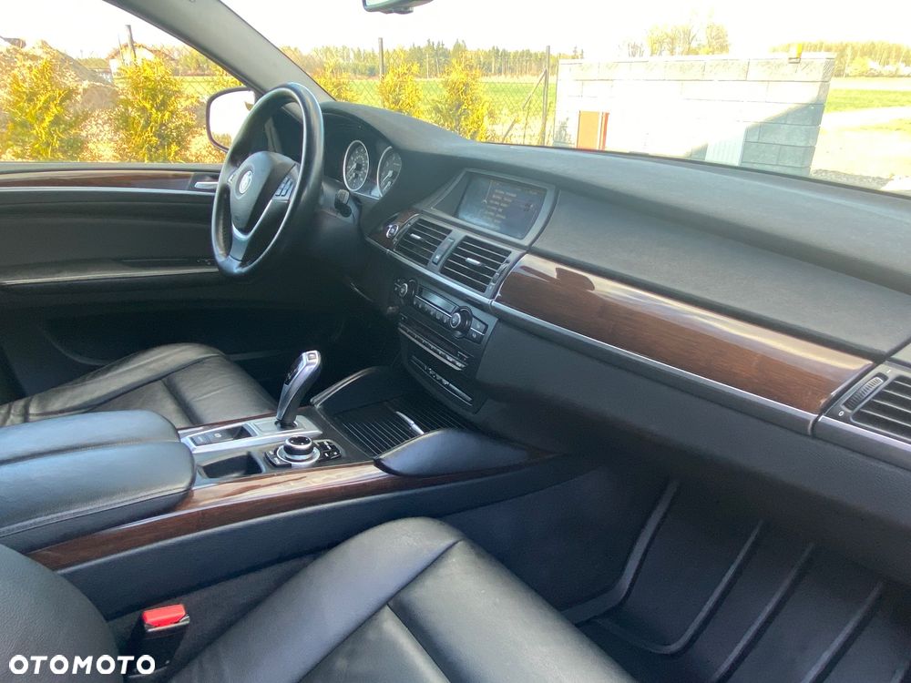 BMW X6 - 15