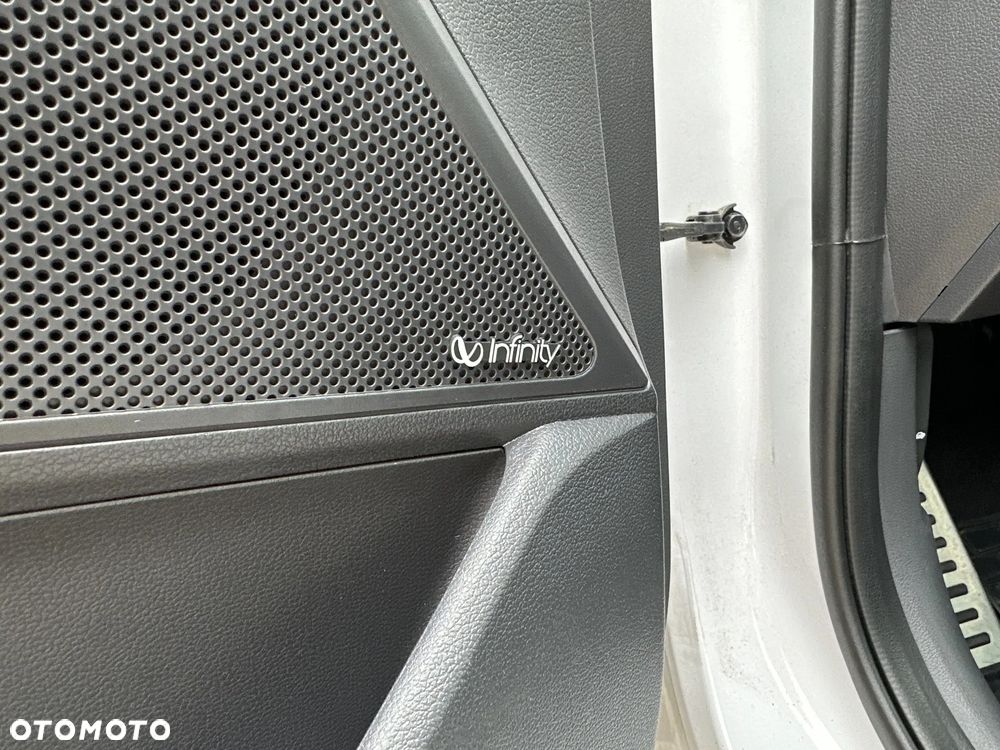 Hyundai IONIQ Hybrid Premium - 21