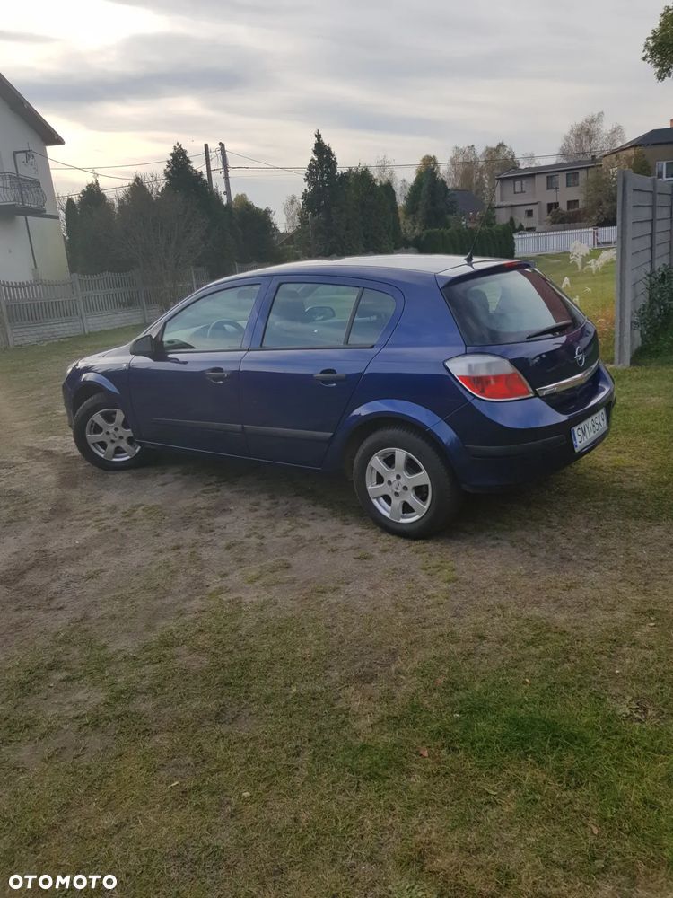 Opel Astra III 1.4 Enjoy - 4