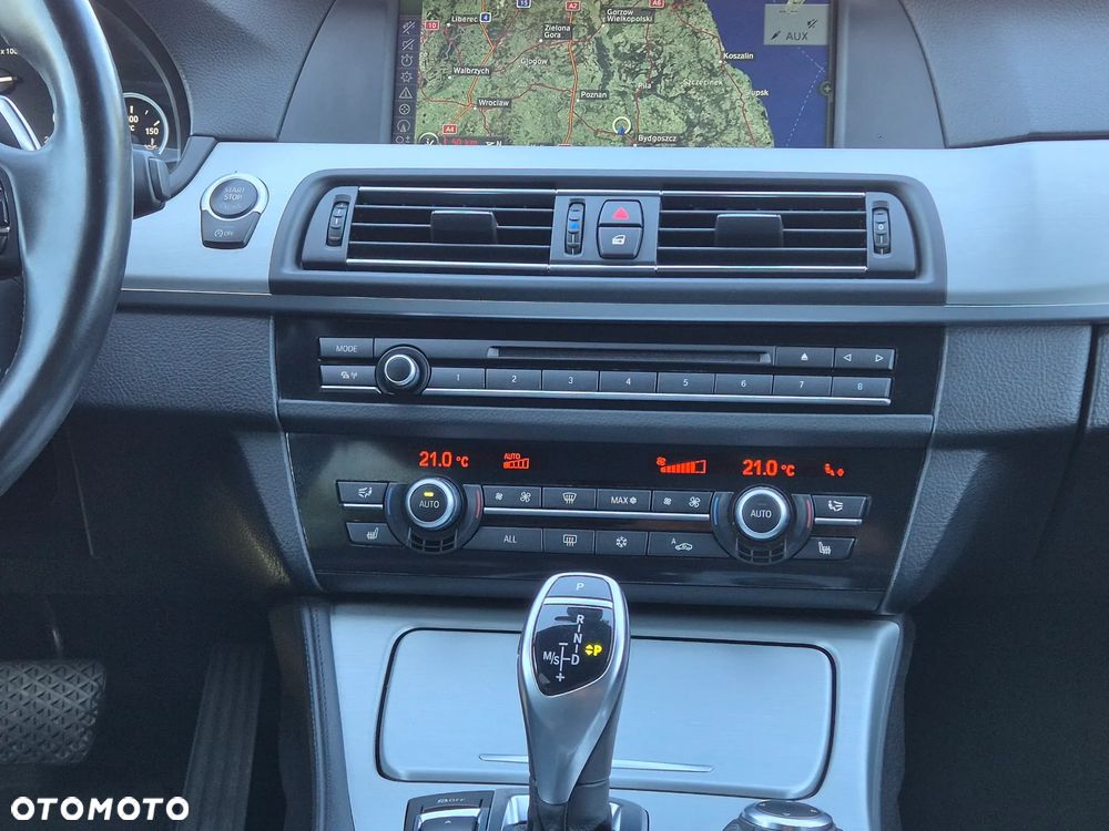 BMW Seria 5 530d xDrive Sport-Aut Modern Line - 18