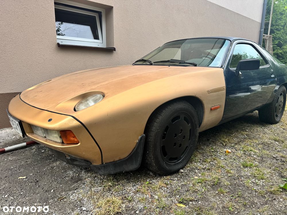 Porsche 928 - 2