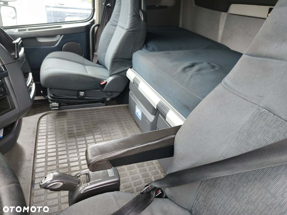 Volvo FH12 420 Standard Automat 2013 rok nowe opony - 10