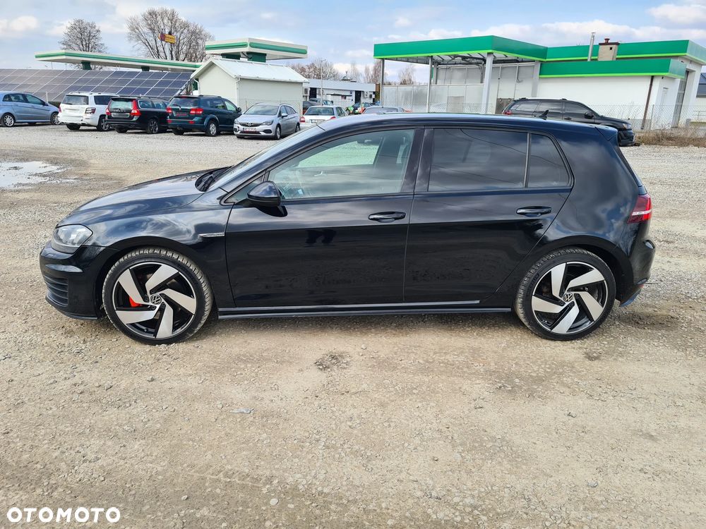 Volkswagen Golf GTD 2.0 TDI SCR DSG - 2