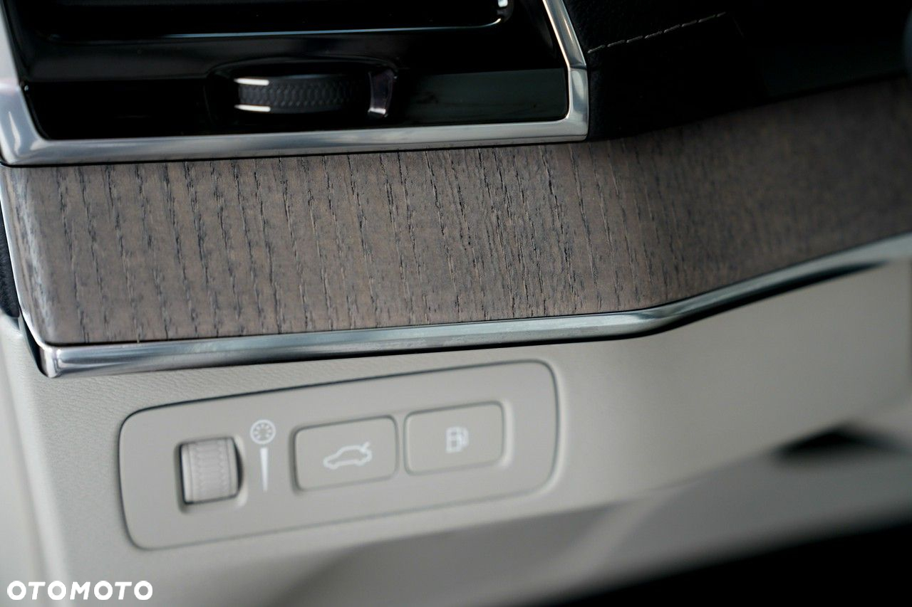 Volvo XC 90 - 23