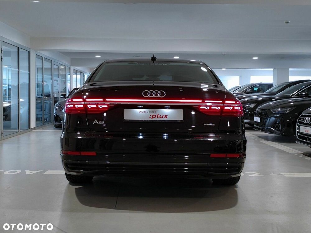 Audi A8 - 7