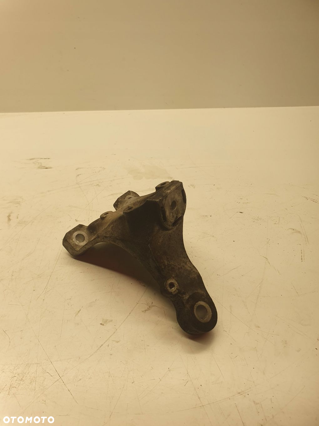 ŁAPA PODPORA SILNIKA AUDI S4 B6 B7 8E0199307AD 4,2 - 2