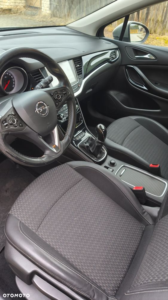 Opel Astra 1.6 D (CDTI) Start/Stop Innovation - 9