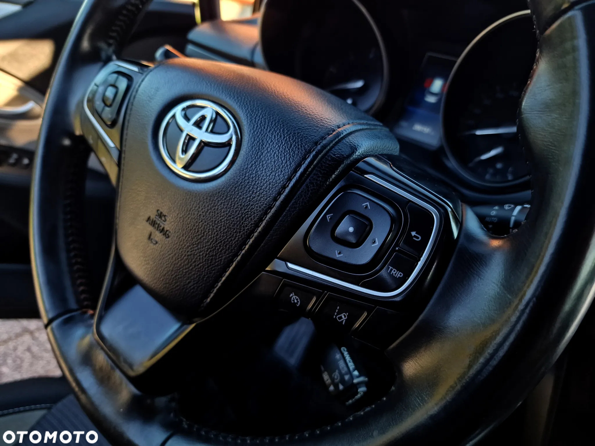 Toyota Avensis 2.0 D-4D Premium - 14