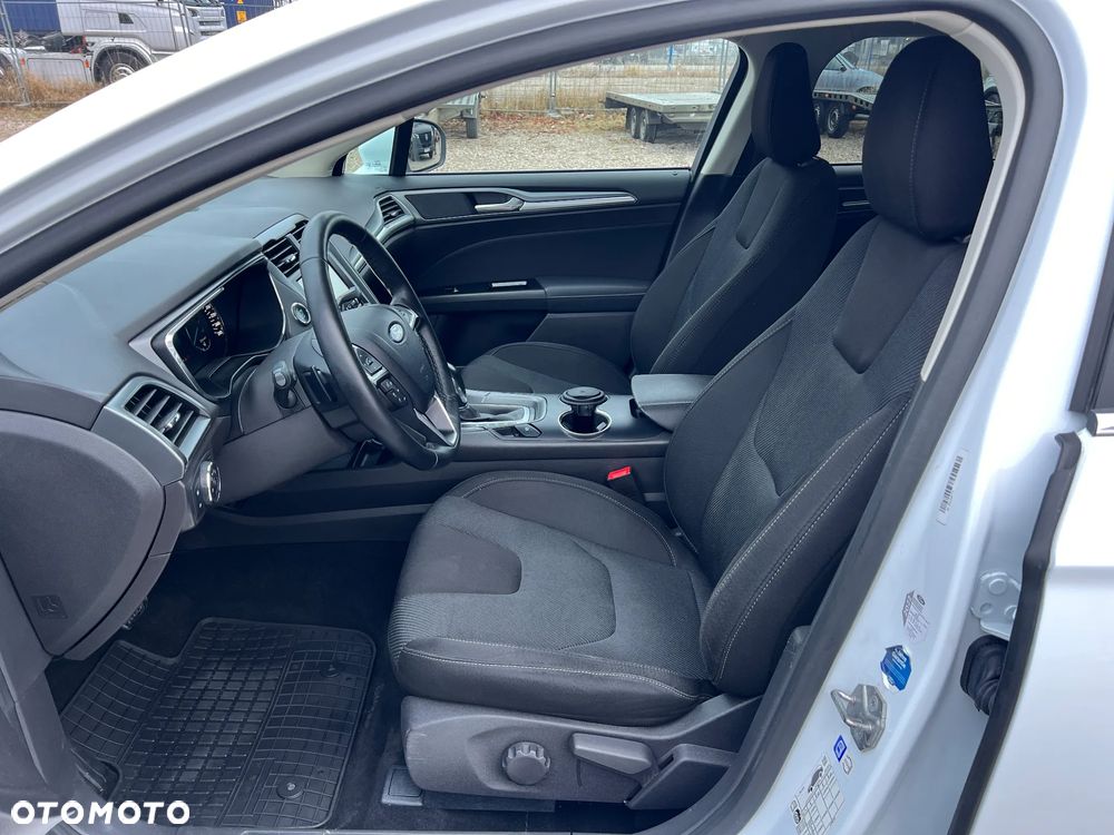 Ford Mondeo SW 2.0 EcoBoost Business Edition - 13