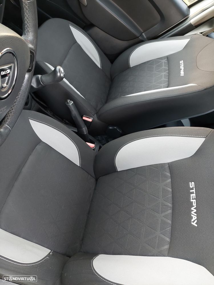 Dacia Sandero 0.9 TCe Stepway 124g - 3