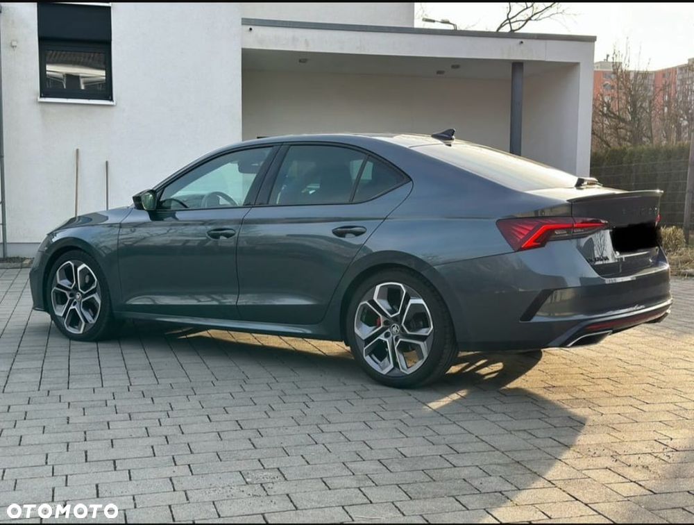 Skoda Octavia 2.0 TDI DSG RS - 3