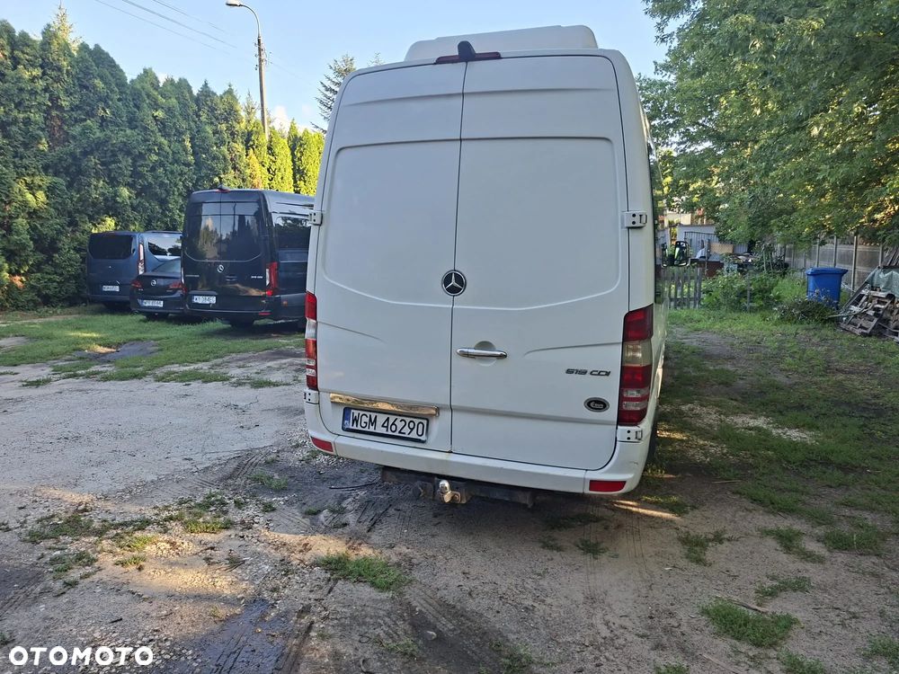 Mercedes-Benz Sprinter - 4