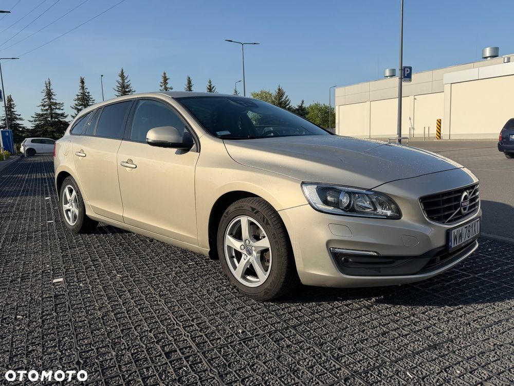 Volvo V60 ver-d4-drive--e-dynamic-edition-kinetic- - 5