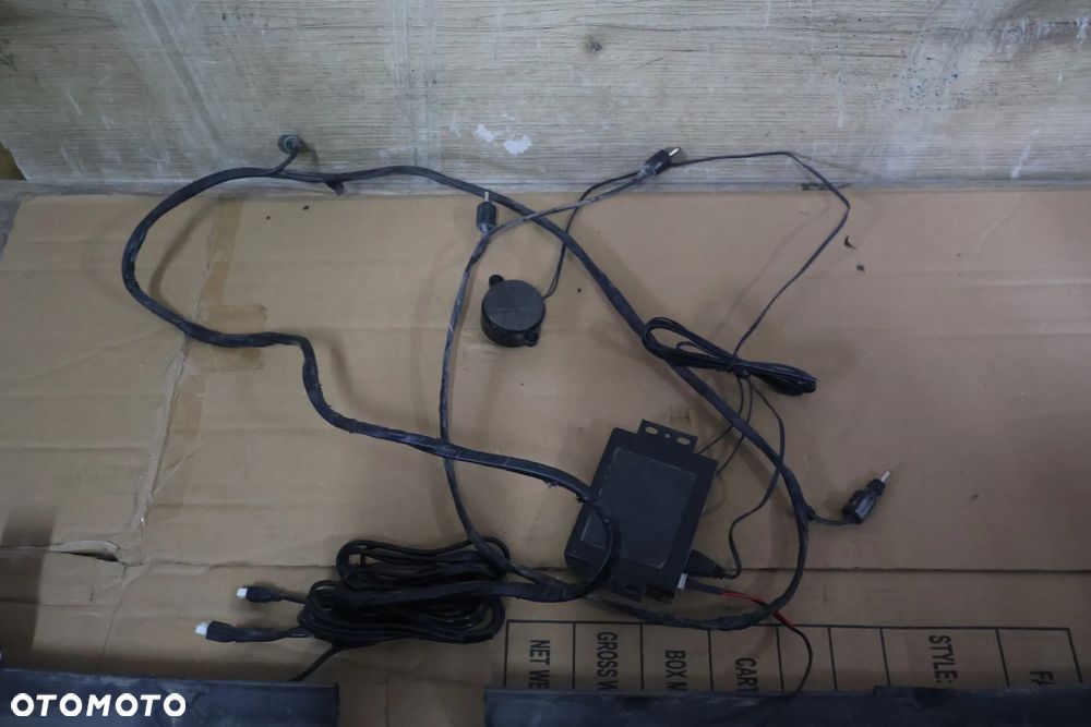 VOLVO V50 LIFT 07-12 ZDERZAK TYŁ TYLNY PDC CZUJNIKI - 13