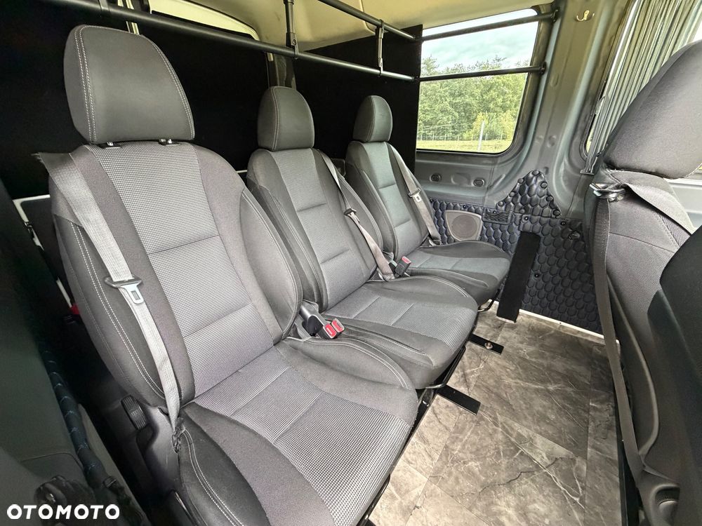 Ford Transit - 12