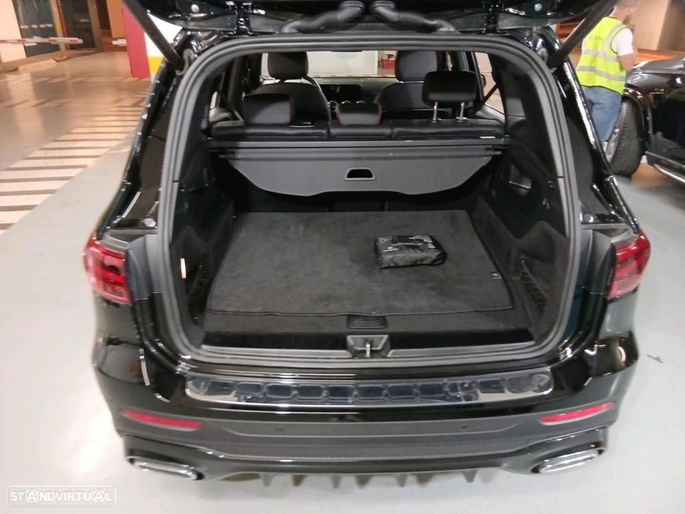 Mercedes-Benz GLB 200 - 14